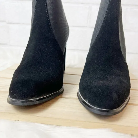 Intentionally Blank Black Round Heel Suede Ankle Boots Booties Women's Size 7