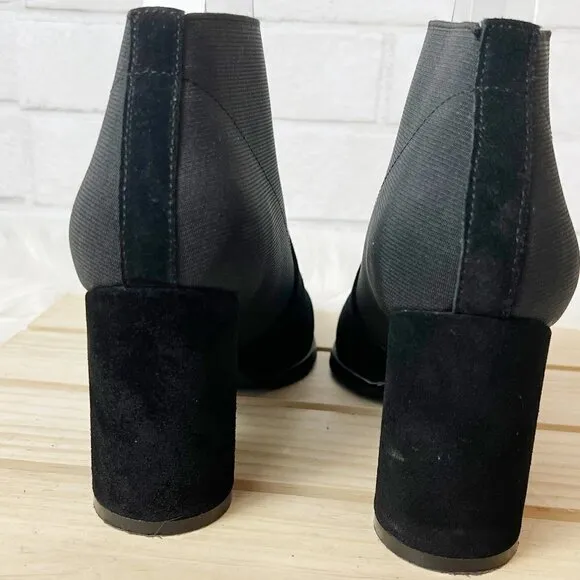 Intentionally Blank Black Round Heel Suede Ankle Boots Booties Women's Size 7