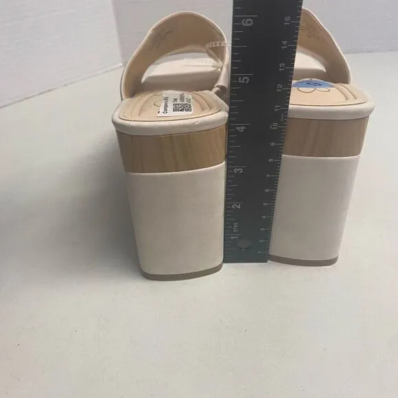 JESSICA SIMPSON JS-Charlete Platform Sandals 9M Cream No Box New With Defect