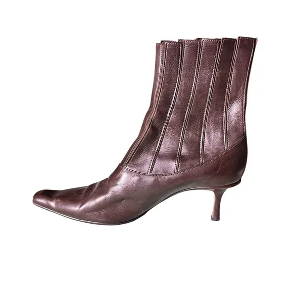 Jimmy Choo Vintage Brown Leather Ankle Booties Pointed Toe 38 / 8 Kitten Heel