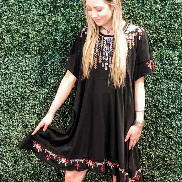 Johnny Was Arya Raw Edge Embroidered Black T-Shirt Dress