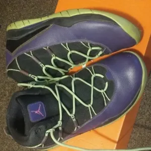 Jordan Prime Court Flight Club Sneakers black court purple club pink &amp; green 7Y