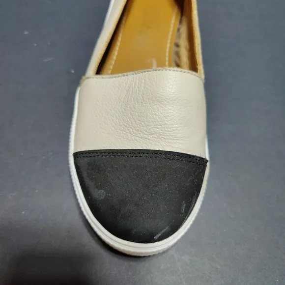 KAANAS  Leather Loafers Slip On  BLack and White Women's Size US 7