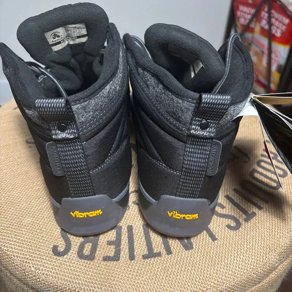 Kamik Men’s Waterproof Winter Boots w/ Vibram Sole HEAT-MX Black