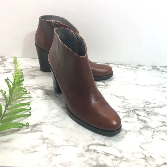 Kanna Leather Tobacco Brown Heeled Booties Size 39