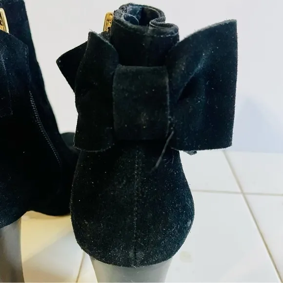 Kate Spade Black Suede Bow Heeled Ankle Booties Size 5.5