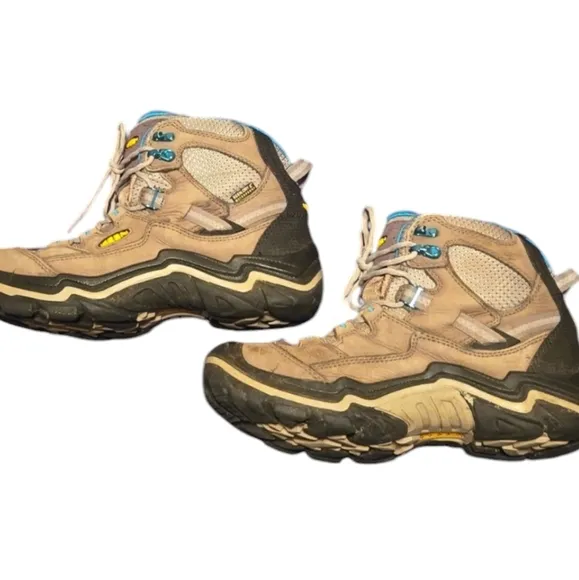 KEEN Ankle Boots Hiking Leather Womens Winter 9 40 Brown Gargoyle Capri Breeze