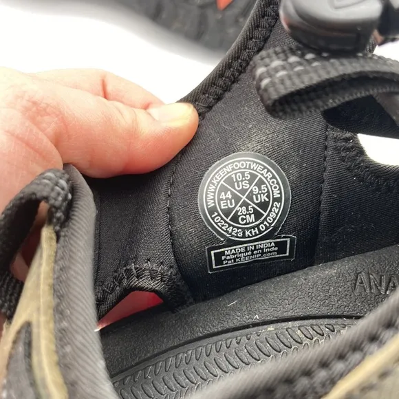 KEEN GREEN GREY TARGHEE III SANDALS