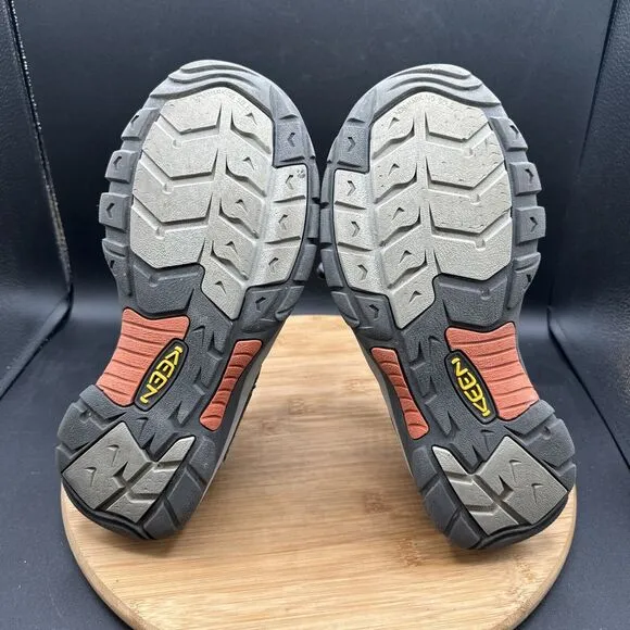 Keen Newport H2 Mens Size 7.5 Sandals Gray Water Shoes Hiking Slip On 1001931