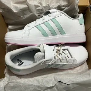 Kids' Adidas Grand Court 2.0 Elastic Lace and Top Strap Shoes US 6.5 Big Kid NIB