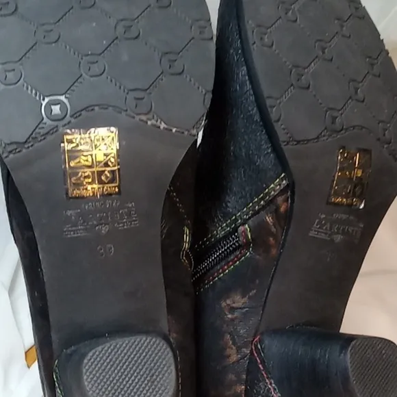 L 'artiste by spring step ankle boots size 39