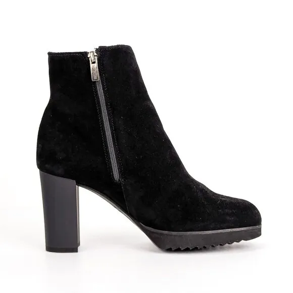 La Canadienne Myranda Waterproof Black Suede Dressy Zip Ankle Boots sz 8.5