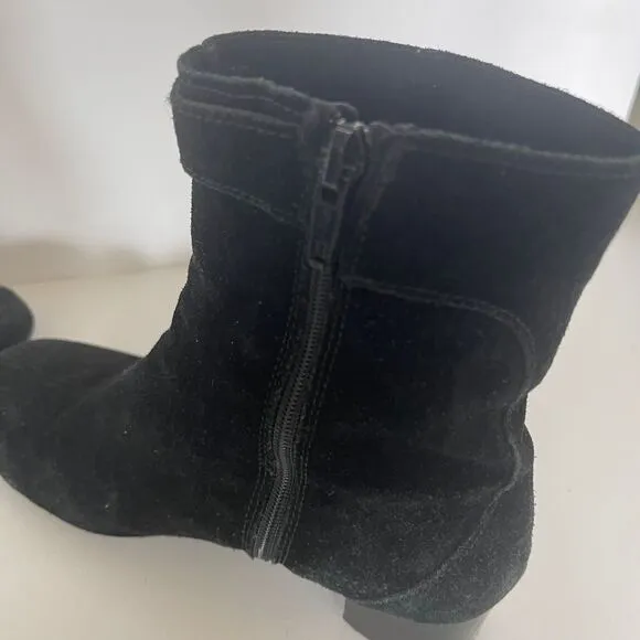 La Canadienne women's 7 black suede ankle boots,‎ silver buckle, made in Canada