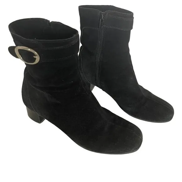 La Canadienne women's 7 black suede ankle boots,‎ silver buckle, made in Canada