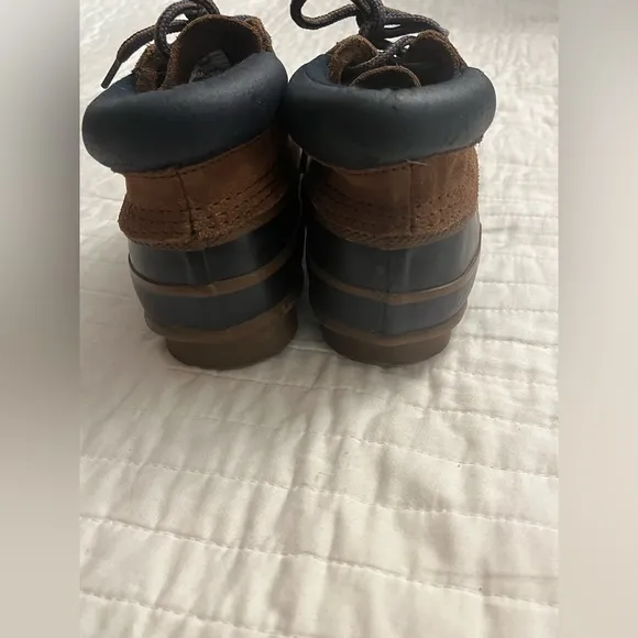 LaCrosse Women's Brown Low-Top Waterproof Steel Shank Winter Duck Boots