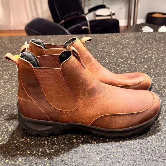 Lands End All Weather Brown oiled Leather Chelsea Boots. Size 11.5D.