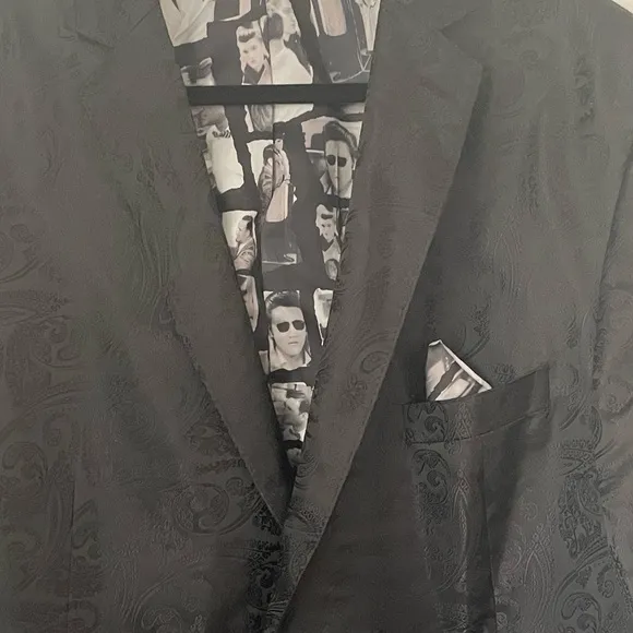 Lansky Bros. Clothier To The King Floral Black Men's 52L Polyester 2 Button Slim