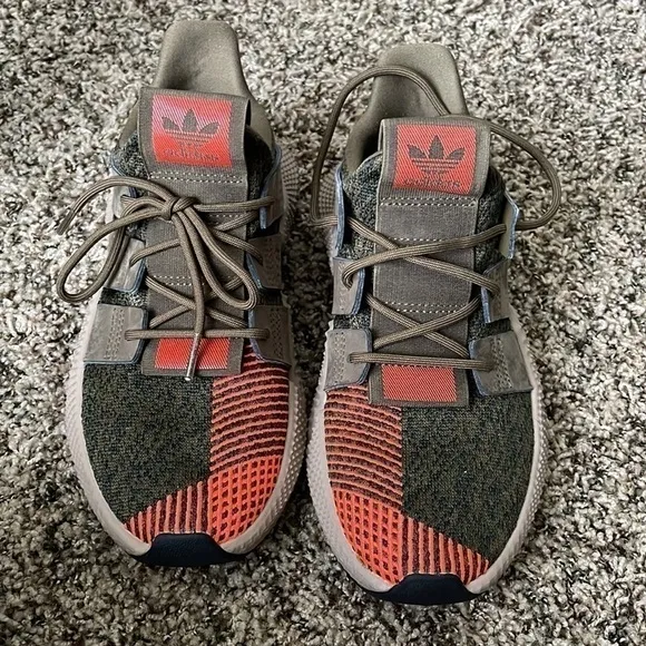 Like New Adidas Original Prophere J Solar red/Olive (AQ0509) Shoes Size 6