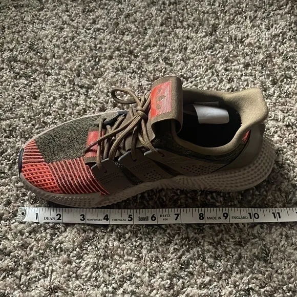 Like New Adidas Original Prophere J Solar red/Olive (AQ0509) Shoes Size 6