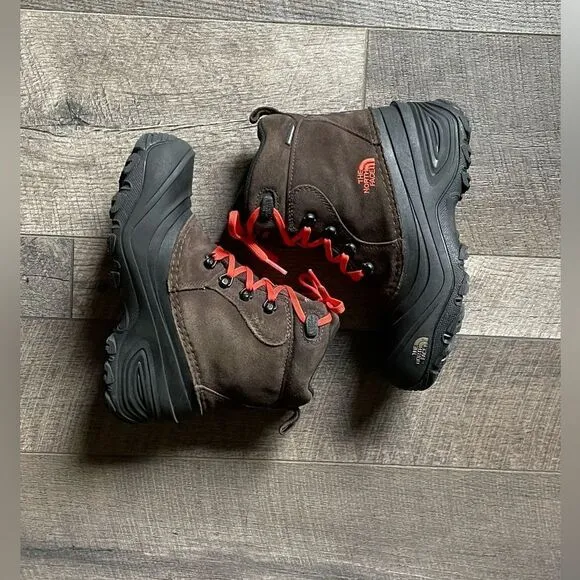 Like New! The North Face, Youth, Chilkat Lace II, Insulated Boots. Size 3.