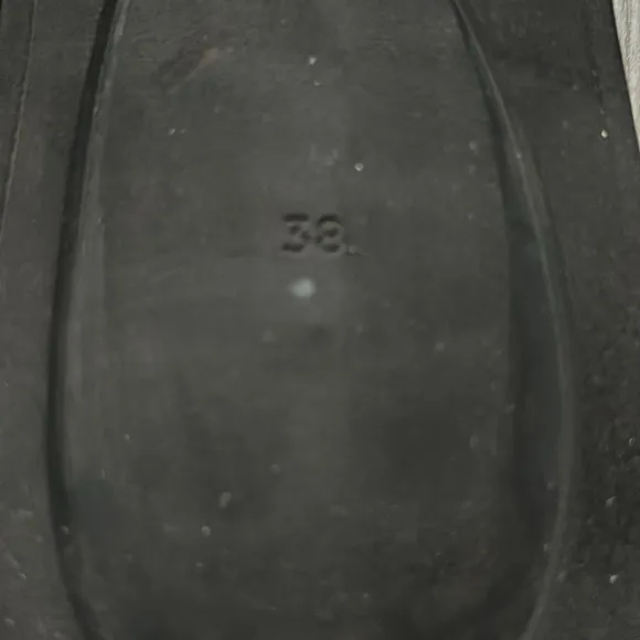Like-new Vagabond Connie Sandals