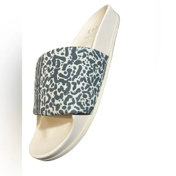 Lita By Ciara King Cheetah Print Slides‎ sandals slip on size EU 39 US 8/8.5