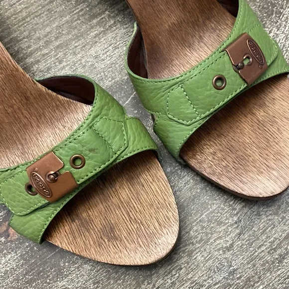 Lite green slip on sandals super cute with a pair of jeans shirt or skirt