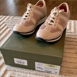 Longchamp Women’s subtle light pink sneakers