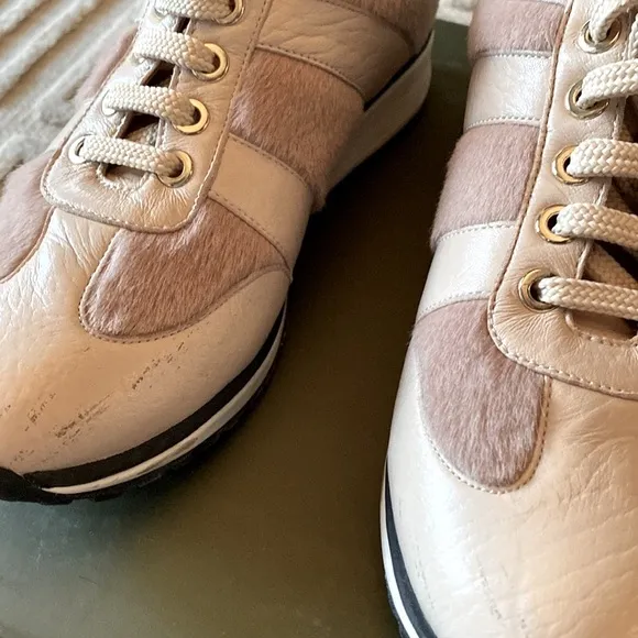 Longchamp Women’s subtle light pink sneakers
