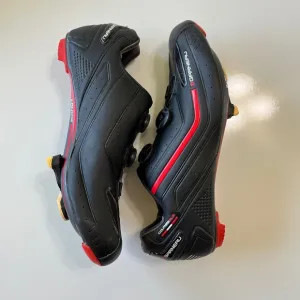 Louis Garneau Course 2LS HRS 300 Cycling Shoes Ergo Air Zone Black Red