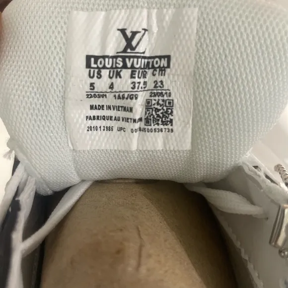 Louis Vuitton Arch Light Sneaker - White/Black