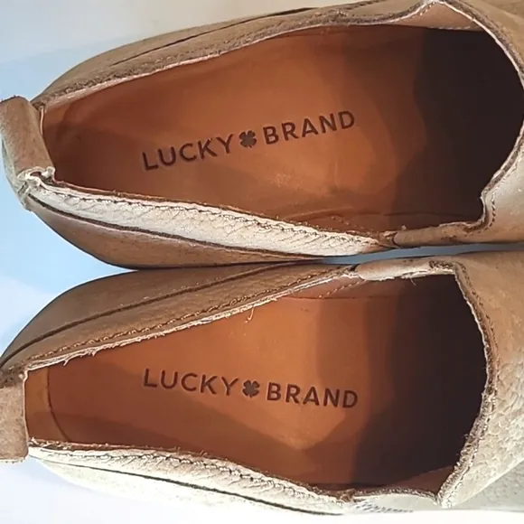 Lucky Brand Vennia Leather Ankle Boot Cream Textured Stacked Square Heel Pebbled