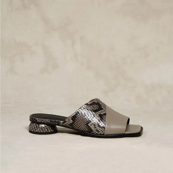 M. Gemi Ilaria Sandals Size 39.5