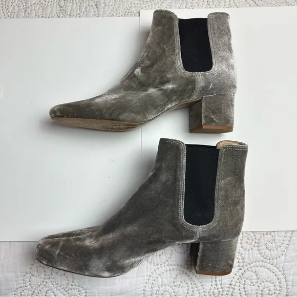 Madewell gray velvet heeled ankle boots sz 9.5