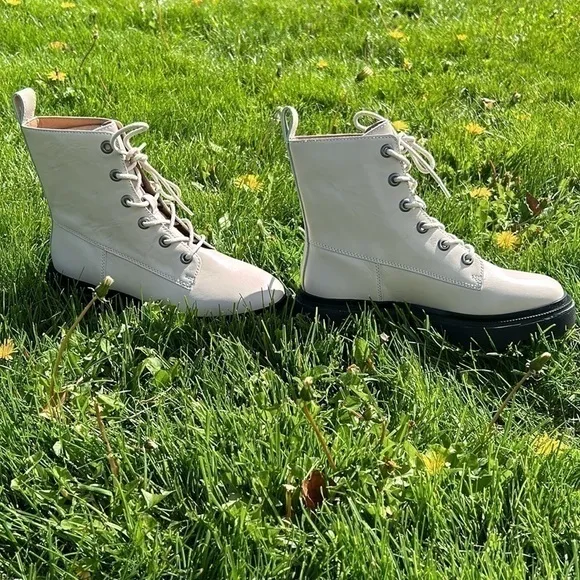 MADEWELL The Rayna Laceup boot in leather