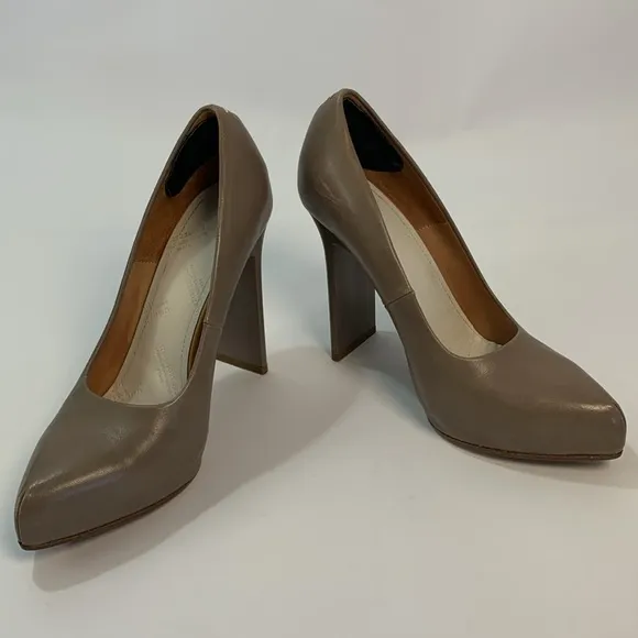 Maison Martin Margiela high Heels pumps Size 36.5 beige nude light grey
