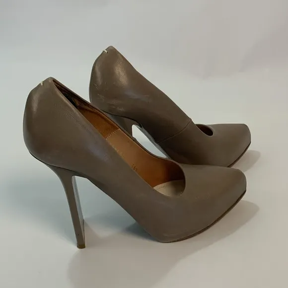 Maison Martin Margiela high Heels pumps Size 36.5 beige nude light grey
