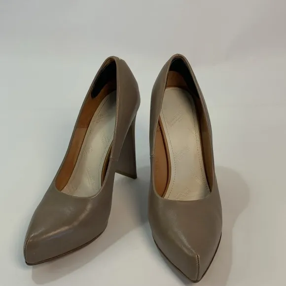 Maison Martin Margiela high Heels pumps Size 36.5 beige nude light grey