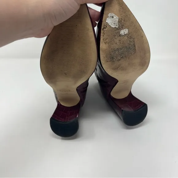 MARC FISHER LTD DAITH LEATHER EMBOSSED DRESS ANKLE BOOTS HEELS SIZE 7 RED