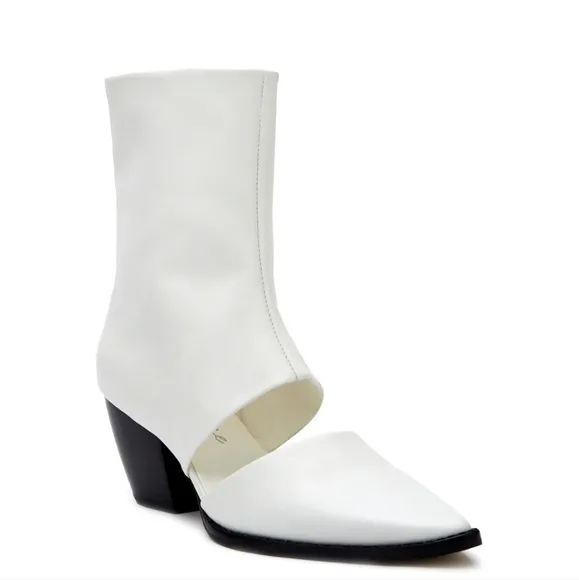 Matisse Caroline Cutout Boots New