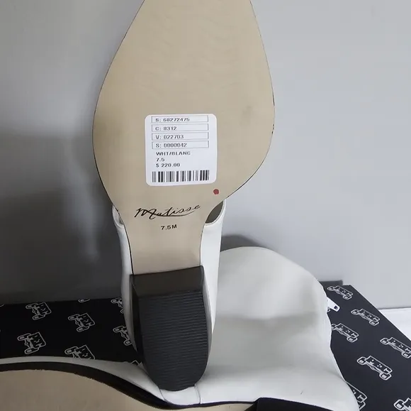 Matisse Caroline Cutout Boots New