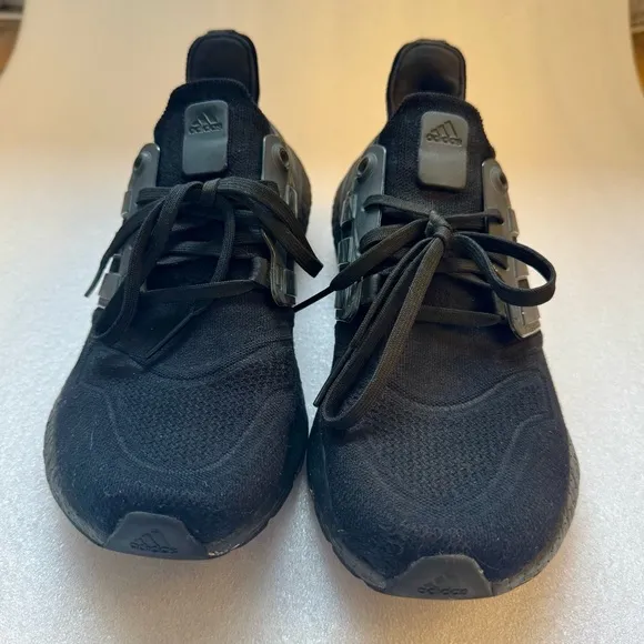 Men's adidas Running Ultraboost 22 Shoes Triple Black and Size 9.5
