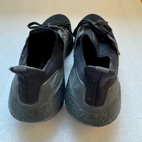 Men's adidas Running Ultraboost 22 Shoes Triple Black and Size 9.5