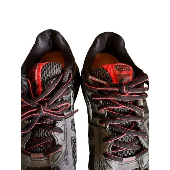 Men's Brooks Beast 14 Running Shoes Size 10.5 Grey/Red Athletic Sneakers