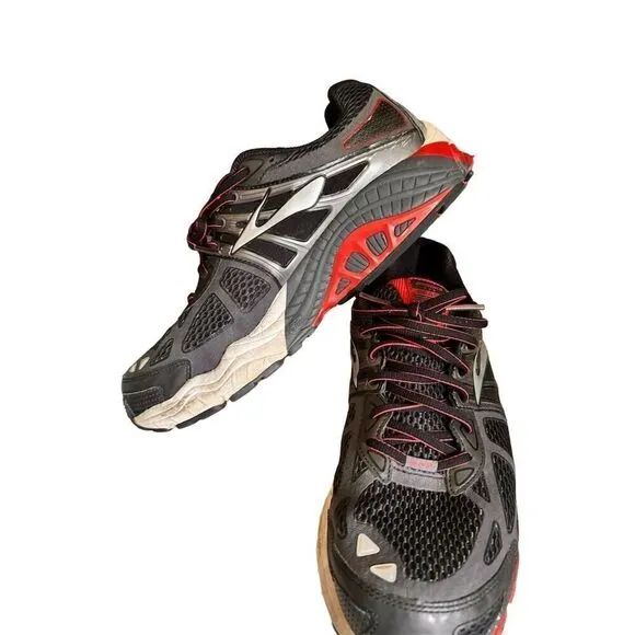 Men's Brooks Beast 14 Running Shoes Size 10.5 Grey/Red Athletic Sneakers