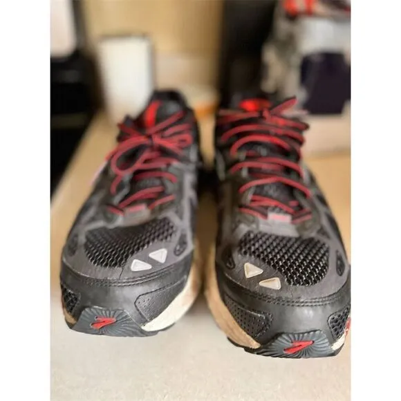 Men's Brooks Beast 14 Running Shoes Size 10.5 Grey/Red Athletic Sneakers