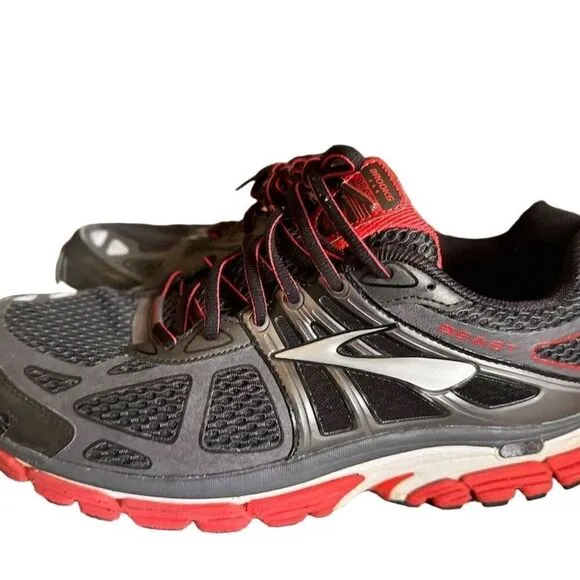 Men's Brooks Beast 14 Running Shoes Size 10.5 Grey/Red Athletic Sneakers
