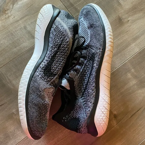 Men’s Nike Free Run Flyknit Running Shoes