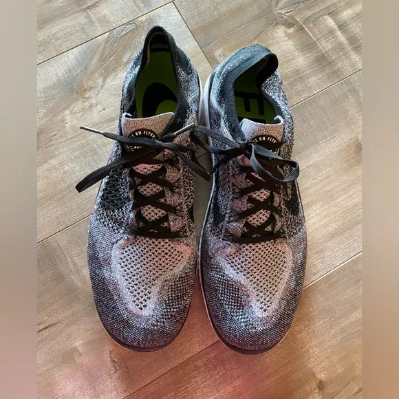 Men’s Nike Free Run Flyknit Running Shoes