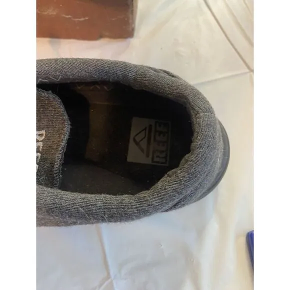 Men's Reef Cushion Coast Dark Gray Shoes-Size‎ 12-Excellent Condition